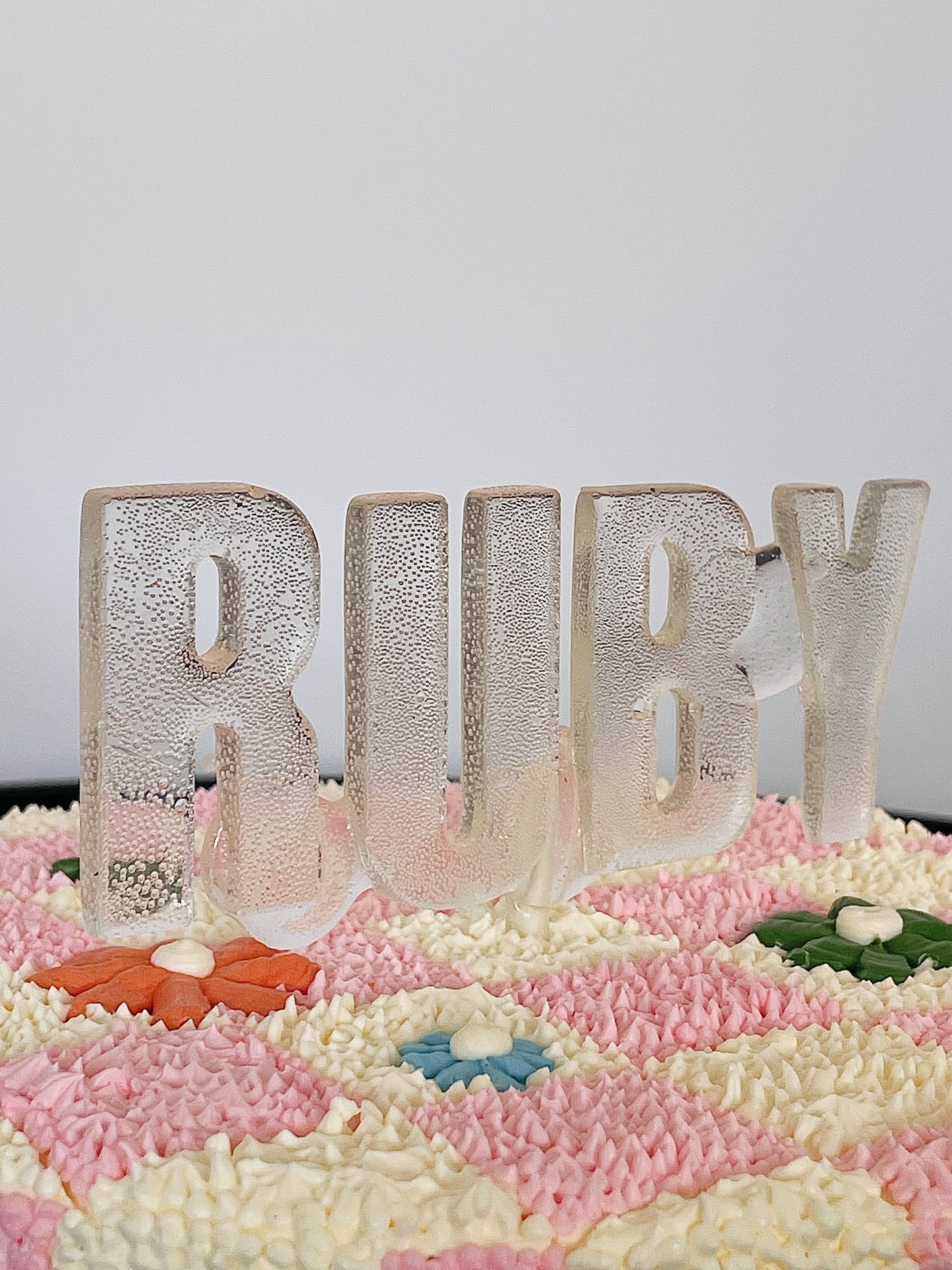 Cake topper