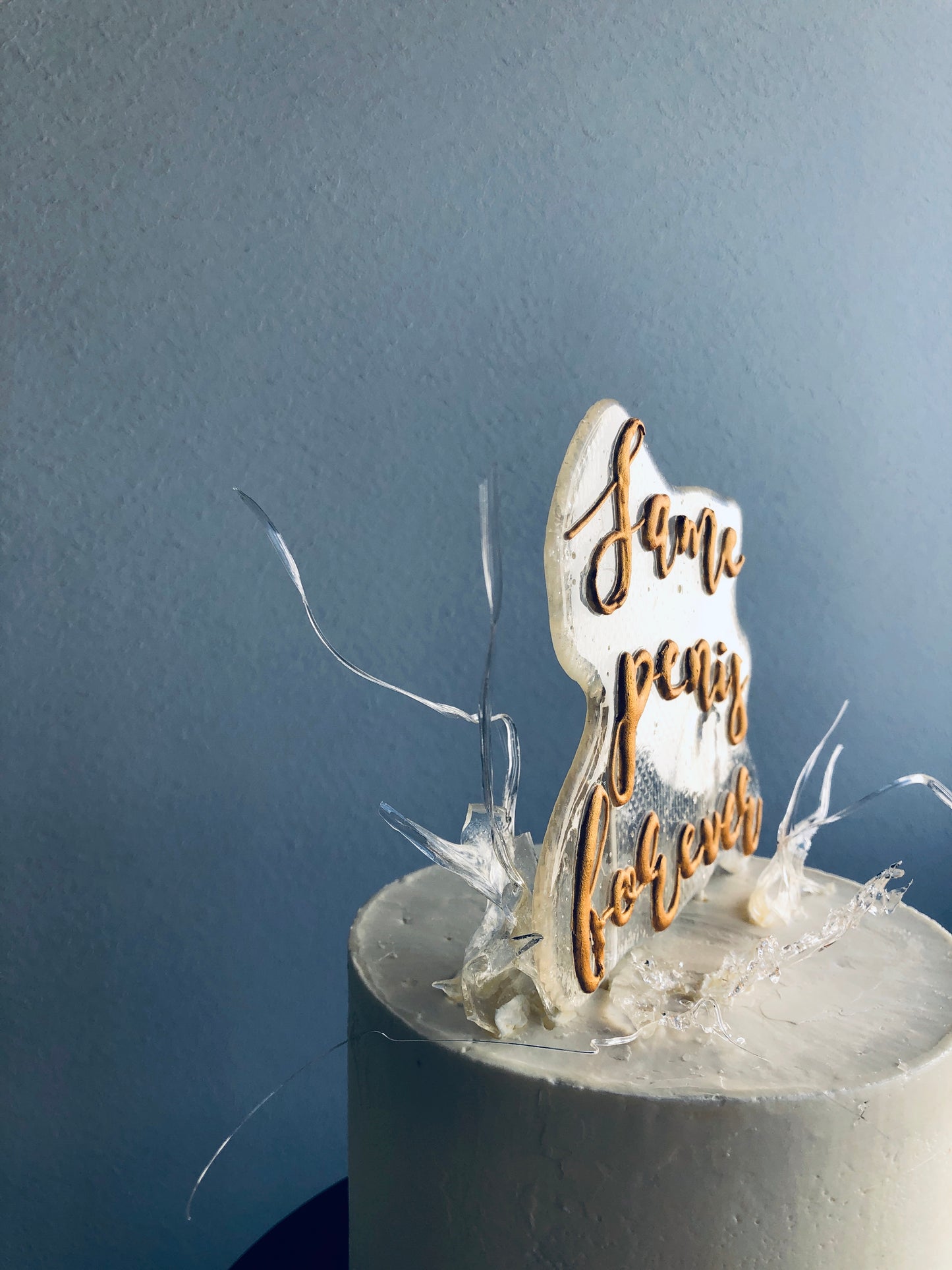 Cake topper