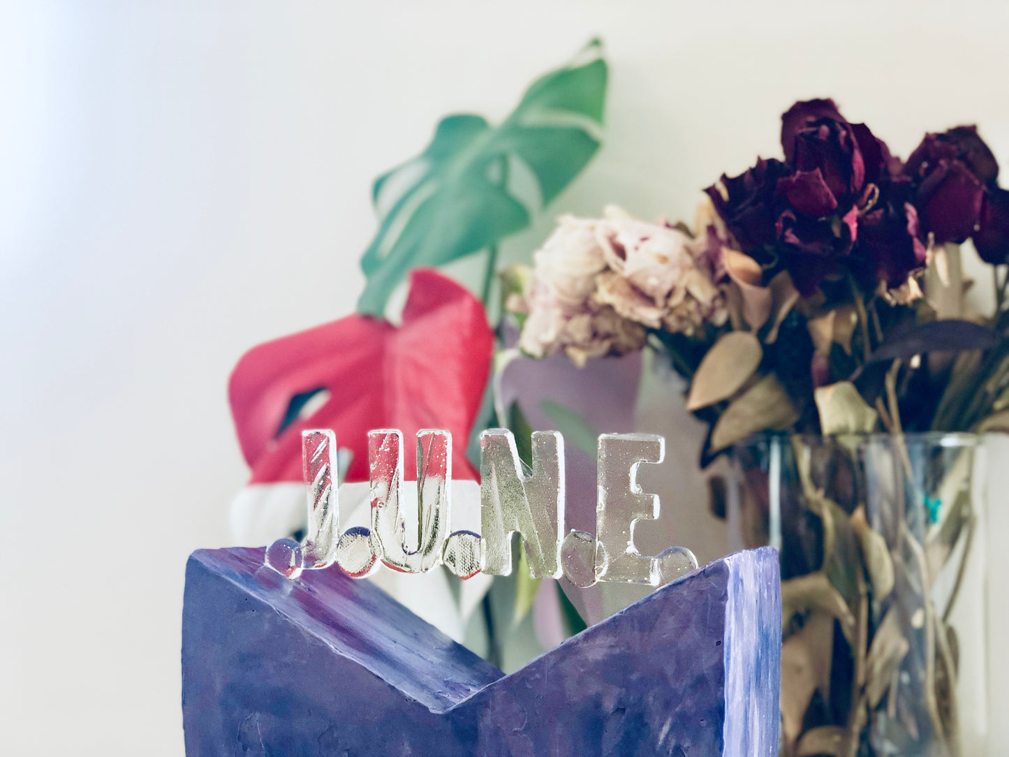 Cake topper
